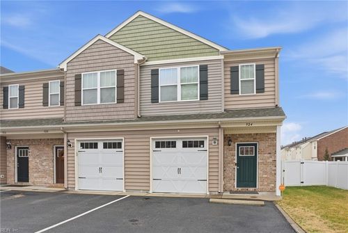 924 Deep Branch Way, Chesapeake, VA, 23323-2319 | Card Image