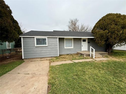 915 Hickory St, Altus, OK, 73521-6303 | Card Image