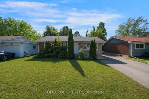 84 Jacobson Ave, Saint Catharines, ON, L2T3A3 | Card Image
