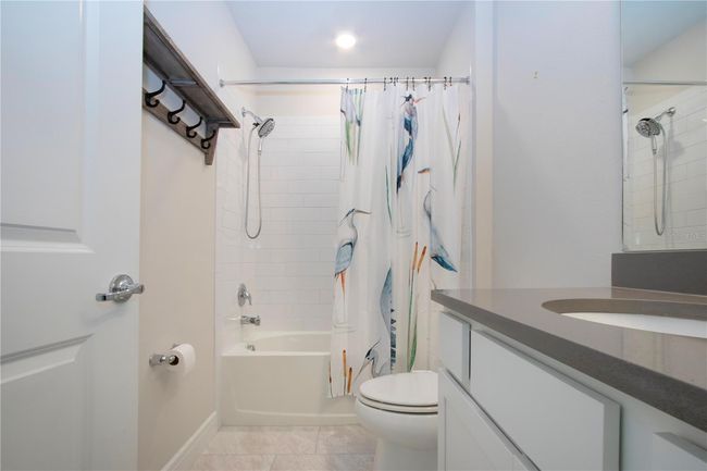 8232 Reefbay Cv, House other with 3 bedrooms, 2 bathrooms and null parking in Parrish FL | Image 39