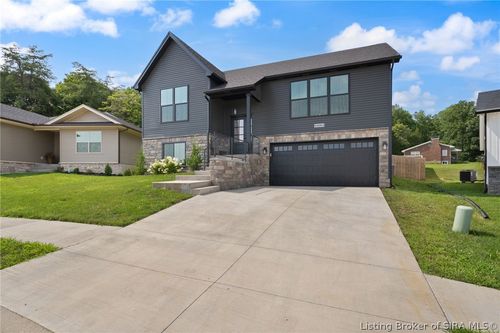 8008 Hudson Ln, Georgetown, IN, 47122-9571 | Card Image