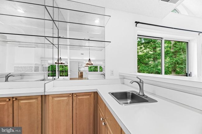 131 - 131 Square Rigger Way, Condo with 3 bedrooms, 2 bathrooms and null parking in SOLOMONS MD | Image 5