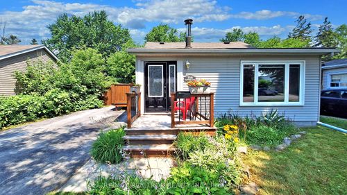 156 Bayview Ave, Keswick, ON, L4P2S9 | Card Image