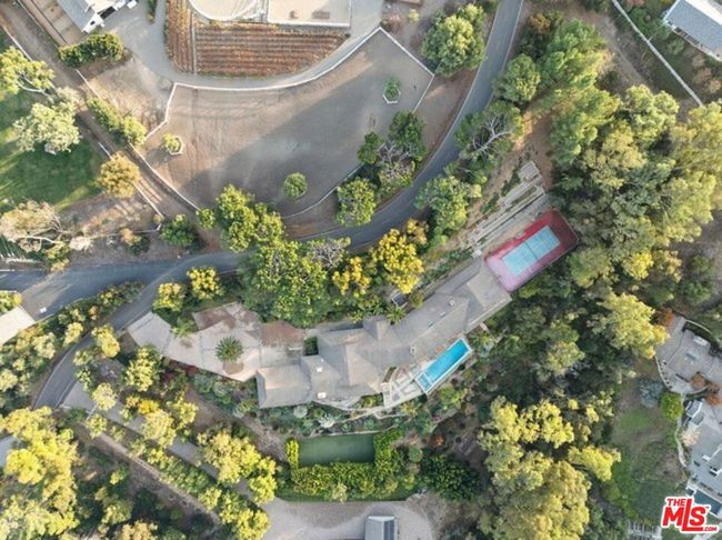 2 Pine Tree Ln, House other with 7 bedrooms, 8 bathrooms and 9 parking in Rolling Hills CA | Image 39