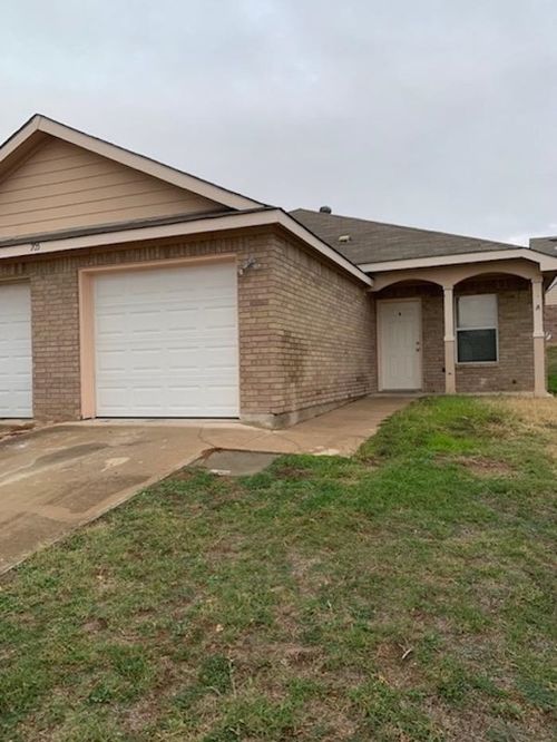 705A Claremont Pkwy, Marble Falls, TX, 78654 | Card Image