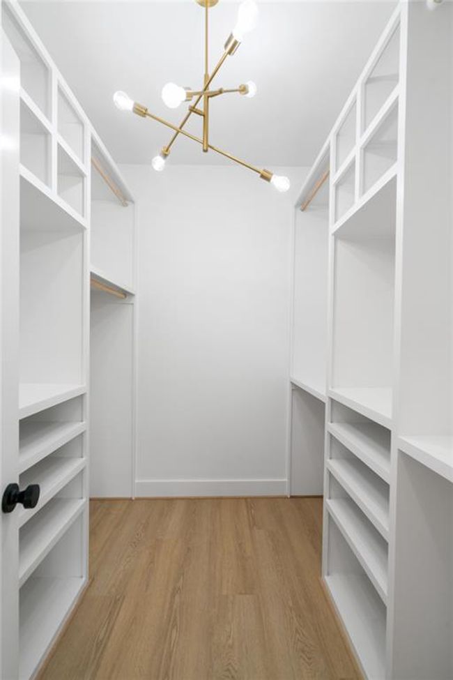Custom walk-in closet | Image 30