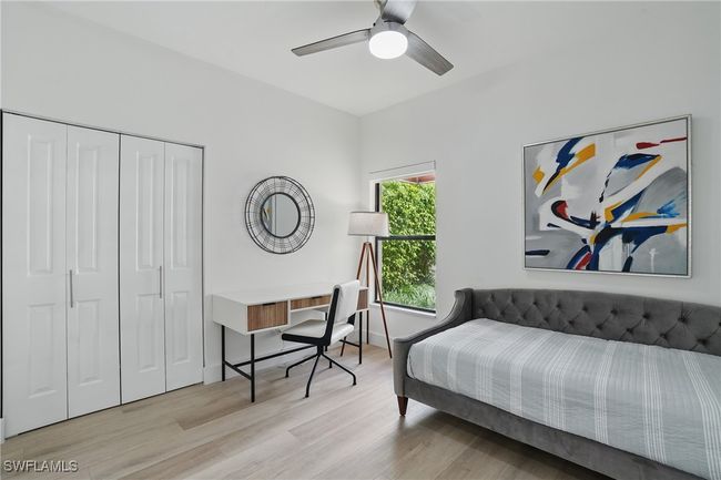 547 Serendipity Dr, Condo with 3 bedrooms, 2 bathrooms and null parking in NAPLES FL | Image 13