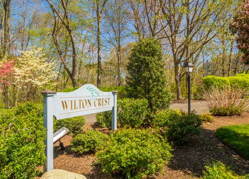 31-31 Wilton Crest, Wilton, CT, 06897 | Card Image