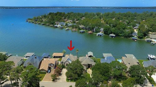 12374 Lake Vista Dr, Willis, TX, 77318-5235 | Card Image