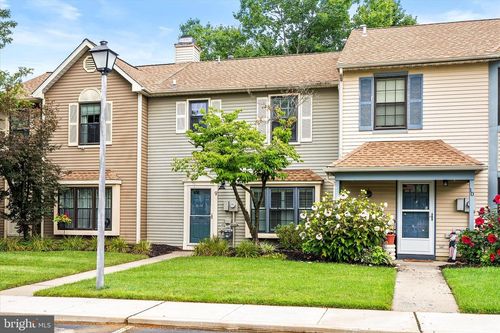 9 Ashford Ct, Robbinsville, NJ, 08691-3142 | Card Image