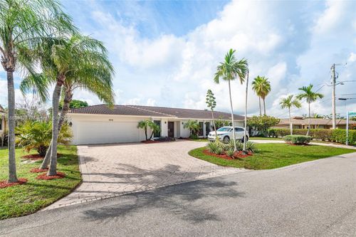 1912 Ocean Mist Dr, Pompano Beach, FL, 33062-7686 | Card Image