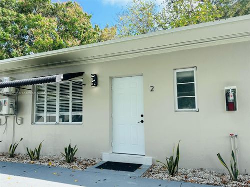 apt-2-407 Se 14th Ct, Fort Lauderdale, FL, 33316-1969 | Card Image