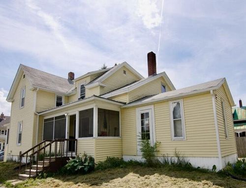 11 Prospect St, Waterville, ME, 04901-4940 | Card Image
