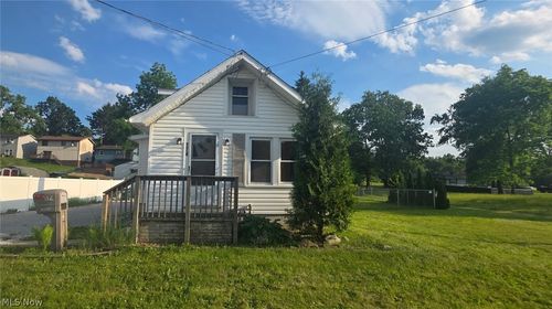 174 Yonker St, Barberton, OH, 44203-1531 | Card Image