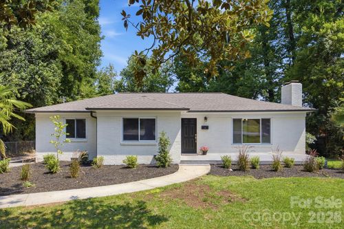943 Hickory Nut St, Charlotte, NC, 28205-7119 | Card Image