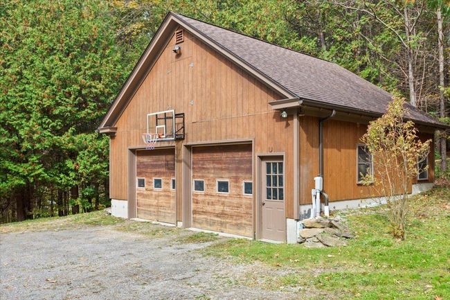 191 Maple Hill Ln, House other with 3 bedrooms, 3 bathrooms and null parking in Dorset VT | Image 37