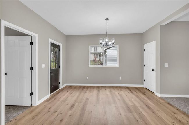 613 N Mead St, House other with 4 bedrooms, 2 bathrooms and null parking in Cameron MO | Image 7