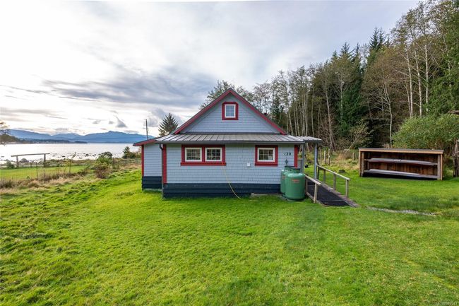 110 Hillside Rd, House other with 2 bedrooms, 2 bathrooms and 4 parking in Sointula BC | Image 30