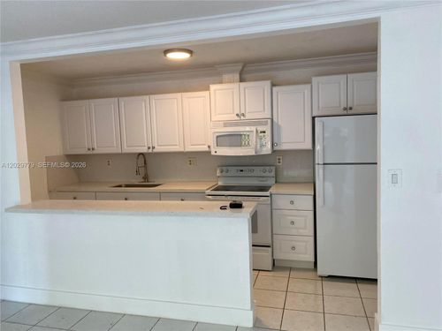 1h-4670 Nw 79th Ave, Doral, FL, 33166-5435 | Card Image