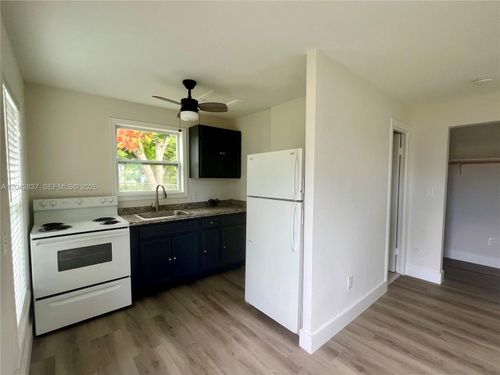 2-161 Nw 6th St, Homestead, FL, 33030-5935 | Card Image