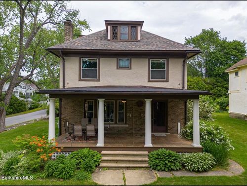81 Northumberland Rd, Pittsfield, MA, 01201-7019 | Card Image