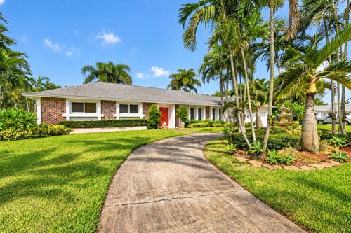 8 Bell Ln, Palm Springs, FL, 33406-6580 | Card Image