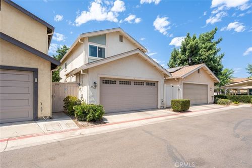 9578 Frank Way, Santee, CA, 92071-2724 | Card Image