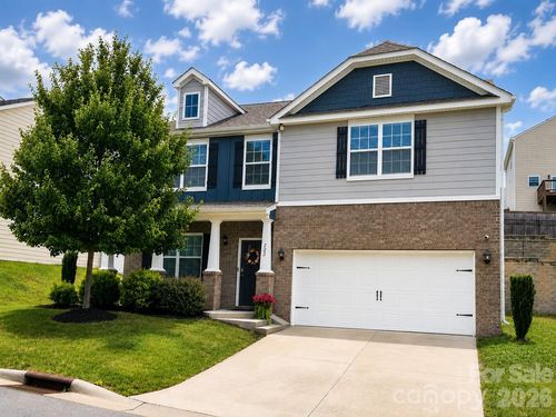 223 Marathon Ln, Candler, NC, 28715-0716 | Card Image