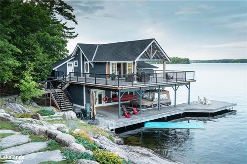 12 Ouno N/A, Muskoka Lakes, ON, P0B1J0 | Card Image