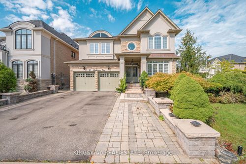 9 Scotchmere Cres, Brampton, ON, L6P3A7 | Card Image