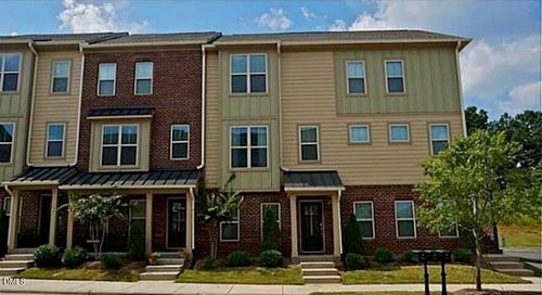 1431 Ardara Ln, Raleigh, NC, 27607-6027 | Card Image