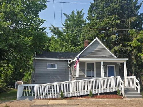 1229 Forest Ave, New Kensington, PA, 15068-5713 | Card Image