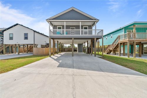 213 Las Palmas Dr, Corpus Christi, TX, 78418-3031 | Card Image