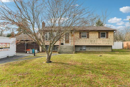 44 Nadine Ln, Port Jefferson Station, NY, 11776-2849 | Card Image