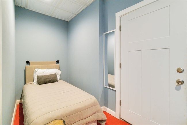 20 Edward St, House other with 8 bedrooms, 8 bathrooms and 7 parking in Worcester MA | Image 16