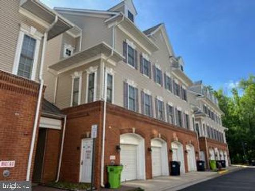 32c-8932 Milford Haven Ct, LORTON, VA, 22079-4742 | Card Image