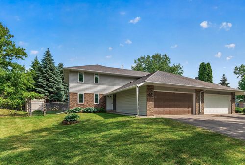 12405 Birnamwood Ct, Burnsville, MN, 55337-2985 | Card Image