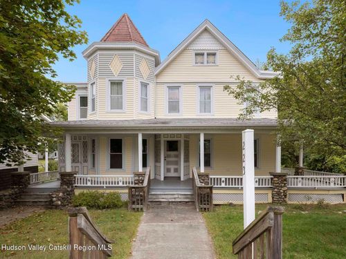 223 Broadway, Port Ewen, NY, 12466-7769 | Card Image