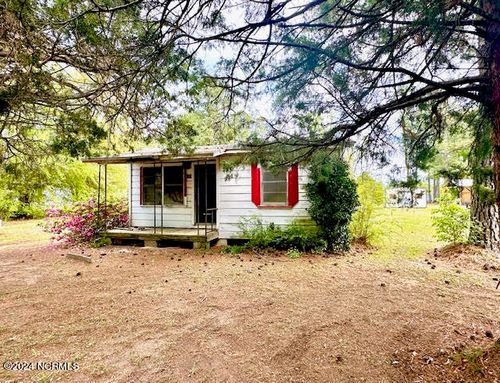 541 Elm Street, Fair Bluff, NC, 28439 | Card Image