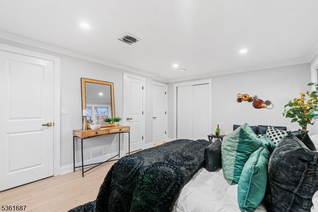 185 Colonial Rd, House other with 5 bedrooms, 3 bathrooms and null parking in Emerson NJ | Image 16