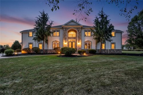 10640 Bayshire Trl, Kirtland, OH, 44094-6828 | Card Image