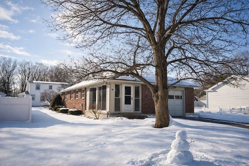 29 Lincoln St, Feeding Hills, MA, 01030-2315 | Card Image