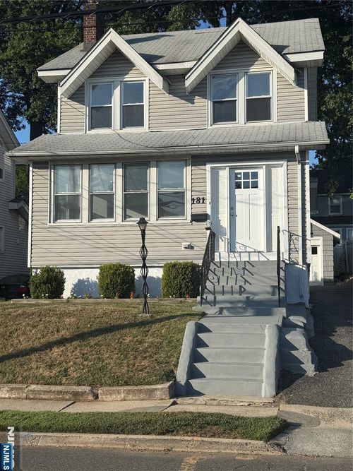 181 Chestnut Ave, Bogota, NJ, 07603-1705 | Card Image