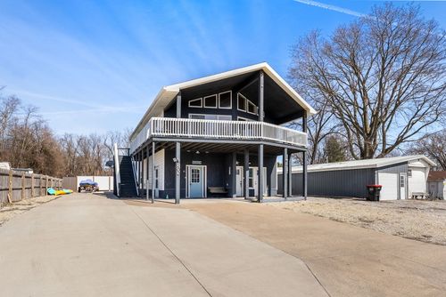 203 Railroad, New Boston, IL, 61272-7616 | Card Image