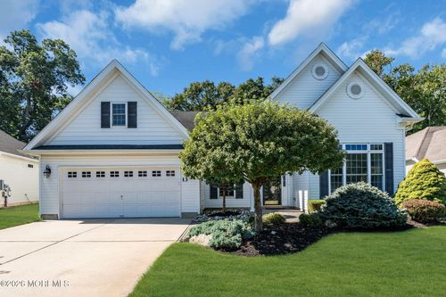 13 Northshire Ct, Freehold, NJ, 07728-9258 | Card Image