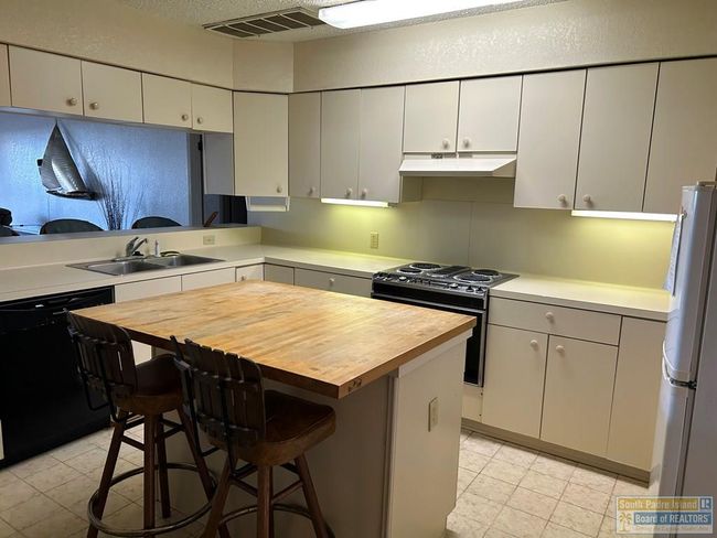602 Windward Dr, House other with 3 bedrooms, 3 bathrooms and 2 parking in Port Isabel TX | Image 13