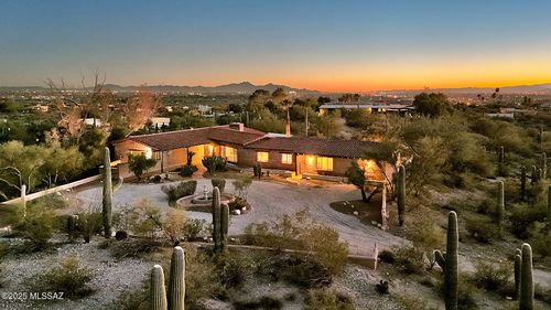 4740 N Camino Escuela, Tucson, AZ, 85718 | Card Image