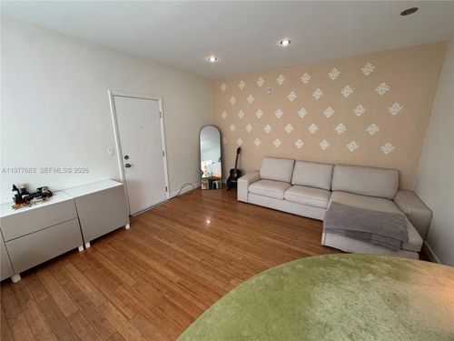 apt-7-815 Euclid Ave, Miami Beach, FL, 33139-5749 | Card Image