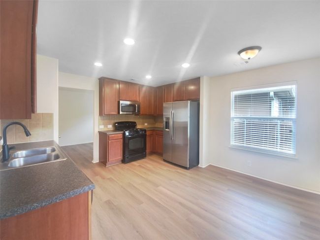 181 Otono Loop, House other with 3 bedrooms, 3 bathrooms and 2 parking in Kyle TX | Image 6