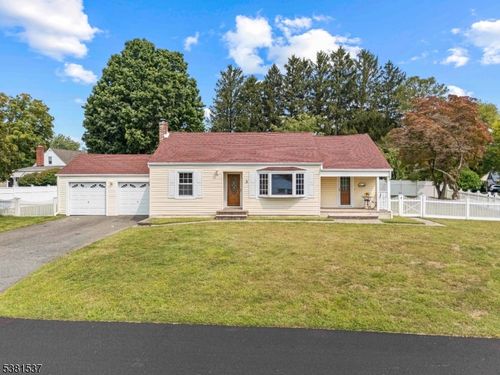 3 Titus St, Dover, NJ, 07801-2214 | Card Image